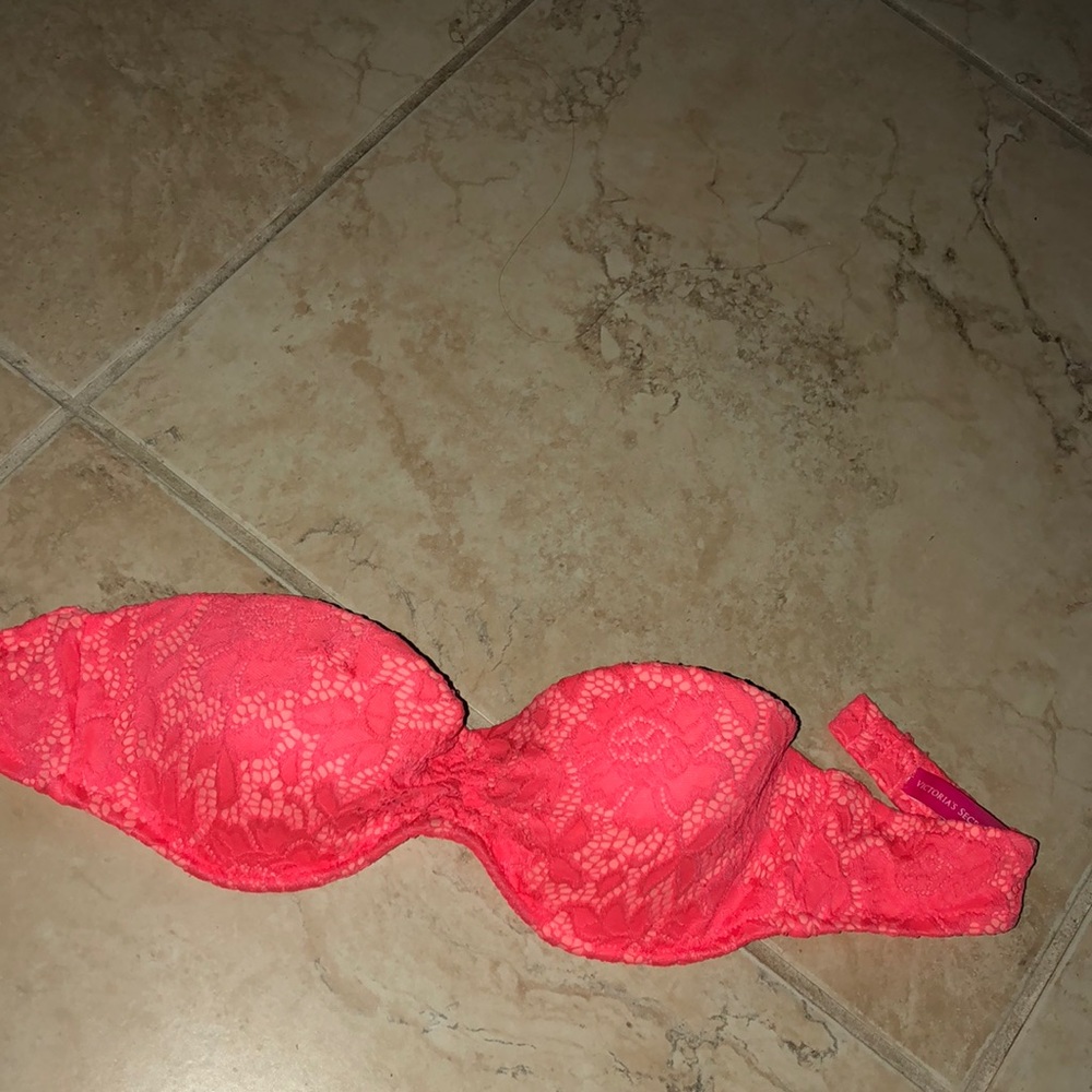 Victoria’s Secret bikini top
